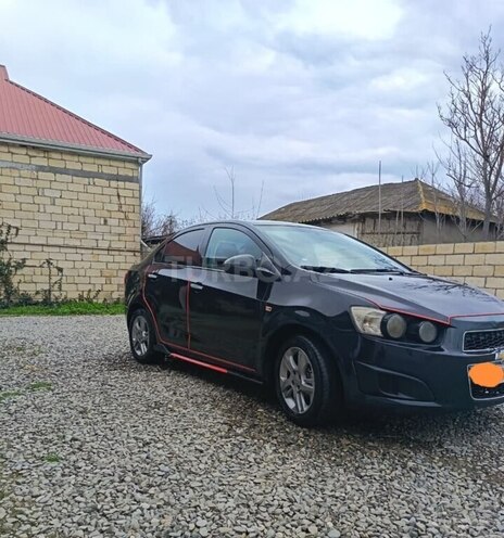 Chevrolet Aveo-3
