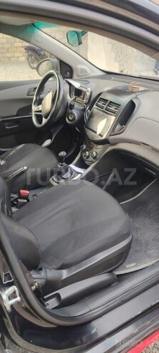 Chevrolet Aveo-7