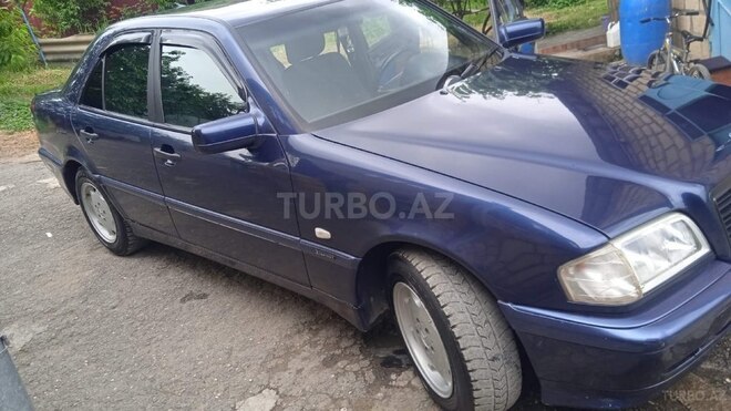Mercedes C 180-4
