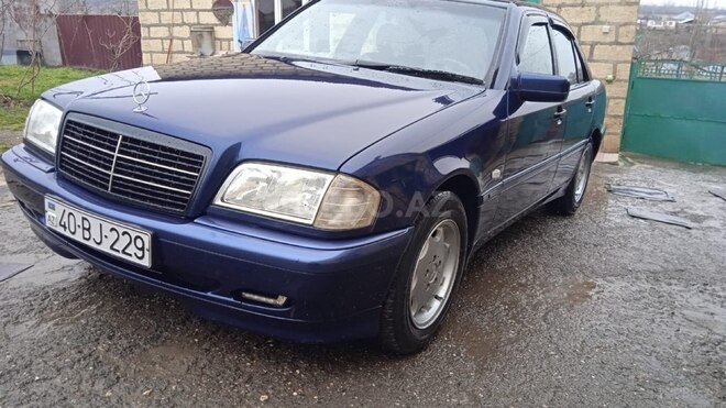 Mercedes C 180-7