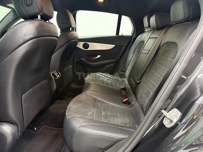 Mercedes GLC 200 4MATIC-13