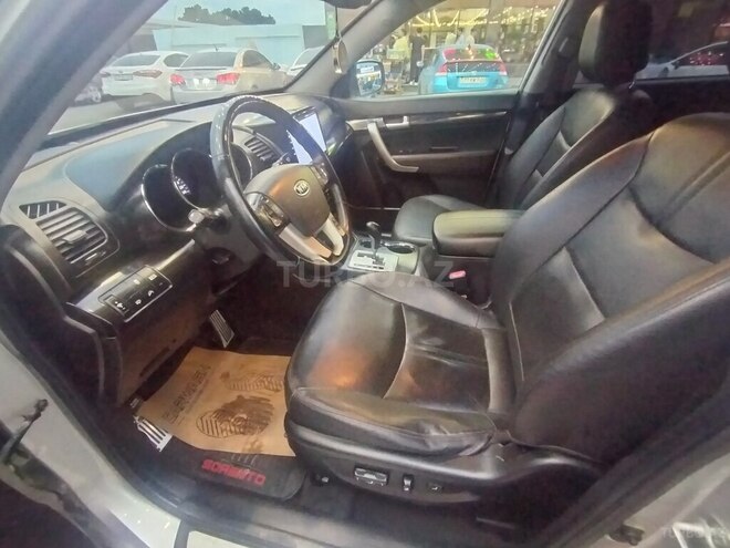 Kia Sorento-7