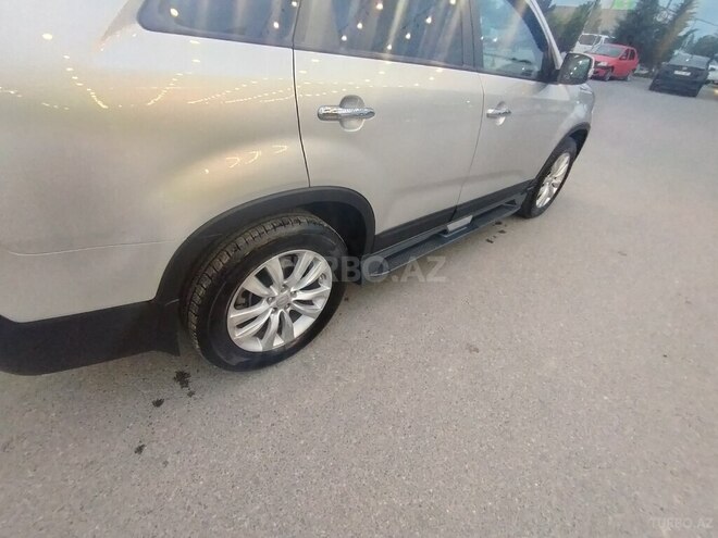 Kia Sorento-11
