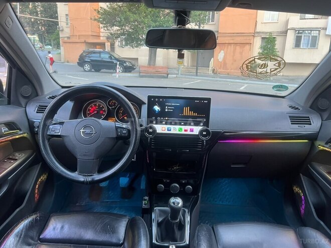 Opel Astra-13