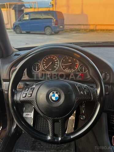 BMW 528-3