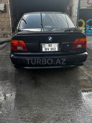 BMW 528-4