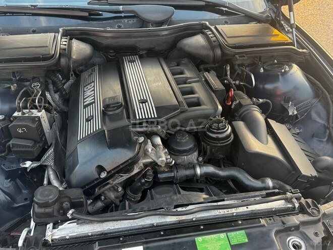BMW 528-10