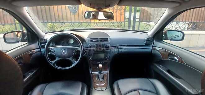 Mercedes E 220-3