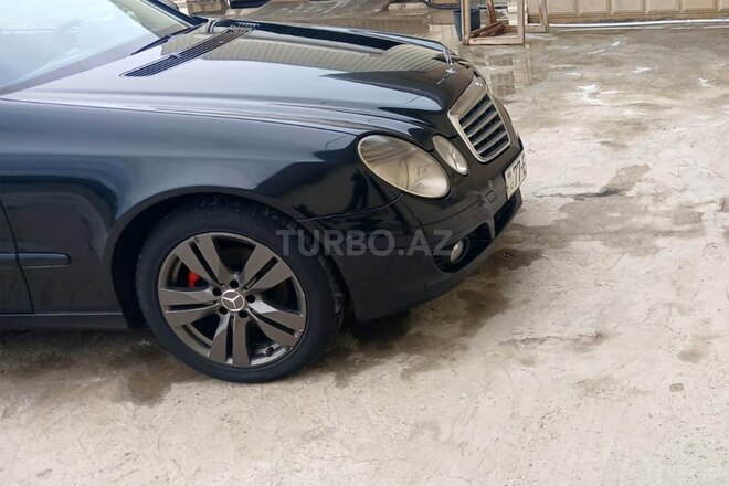 Mercedes E 220-6