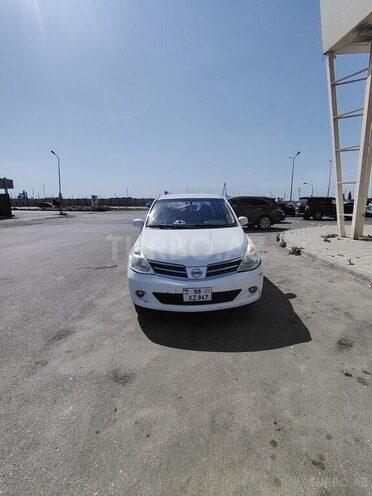 Nissan Tiida-7