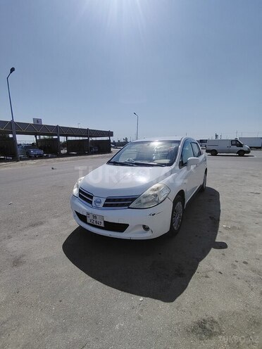Nissan Tiida-8