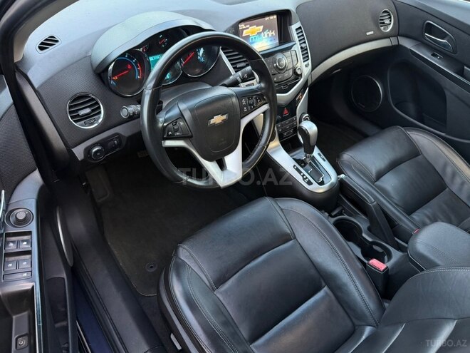 Chevrolet Cruze-9