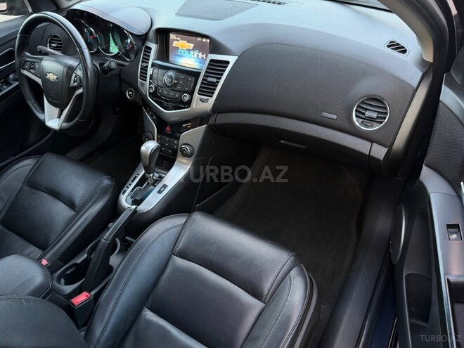 Chevrolet Cruze-10