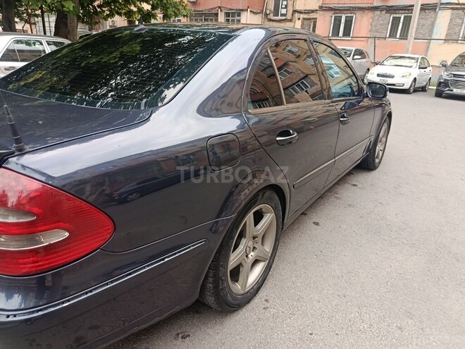 Mercedes E 220-4