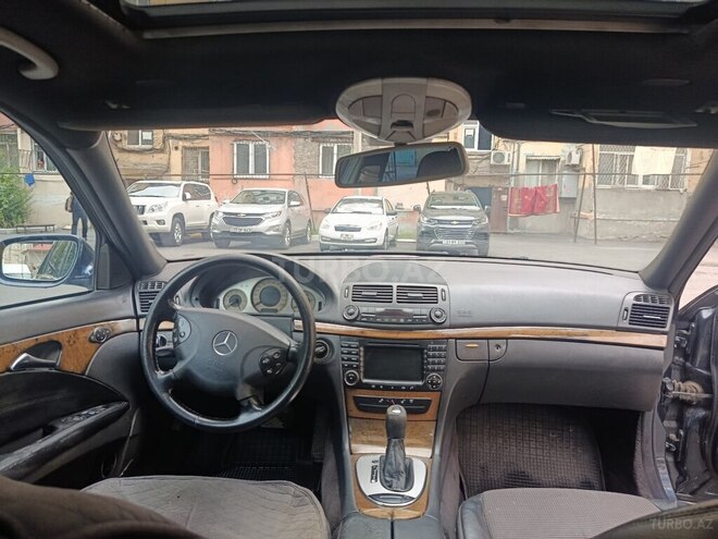 Mercedes E 220-8