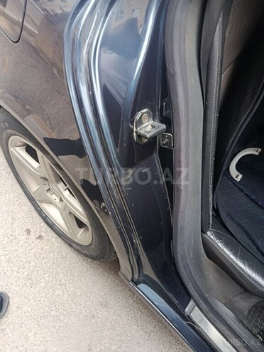 Mercedes E 220-9