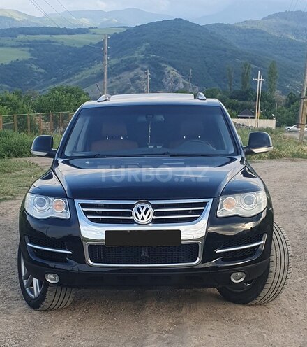 Volkswagen Touareg-2