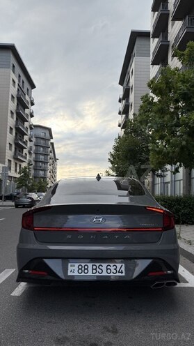 Hyundai Sonata-2
