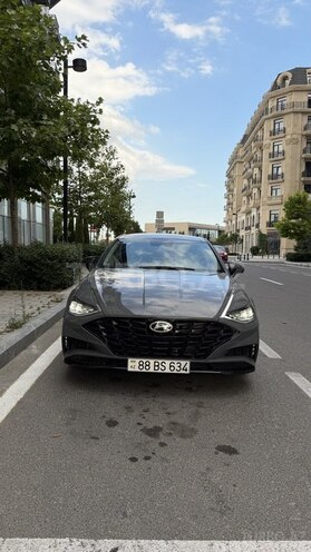 Hyundai Sonata-1