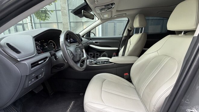 Hyundai Sonata-9
