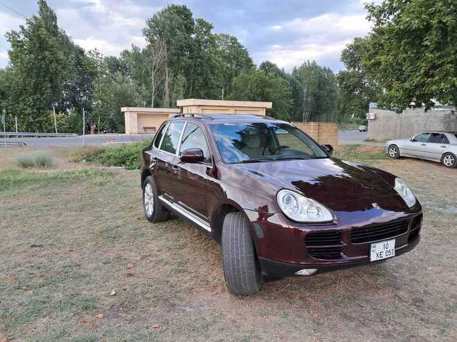 Porsche Cayenne Turbo-5