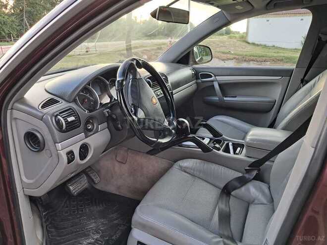 Porsche Cayenne Turbo-11
