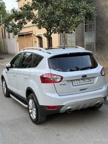 Ford Kuga-6