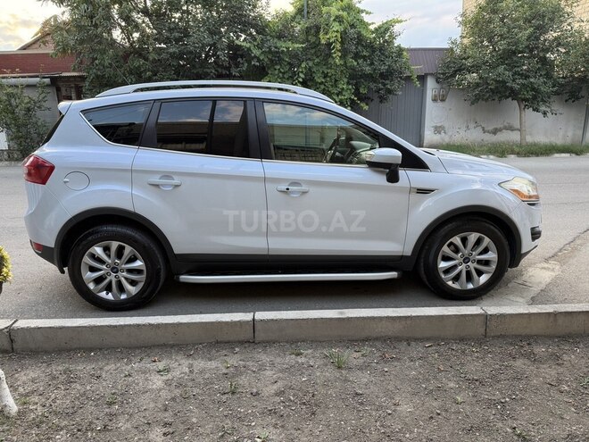 Ford Kuga-2