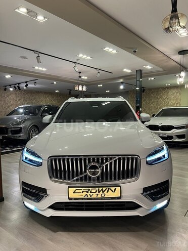 Volvo XC90-2
