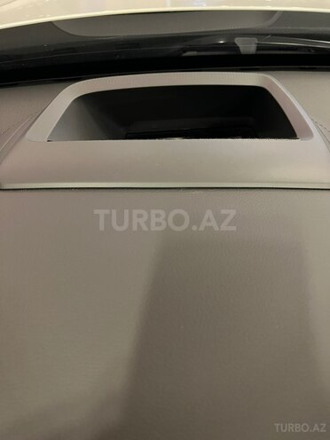 Volvo XC90-12
