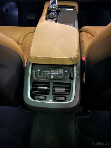 Volvo XC90-16
