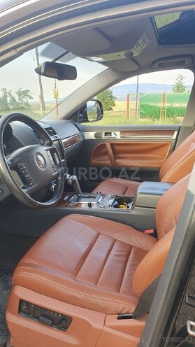 Volkswagen Touareg-10