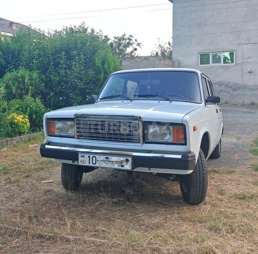 LADA (VAZ) 2107-1