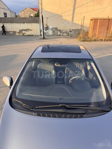 Hyundai Elantra-3