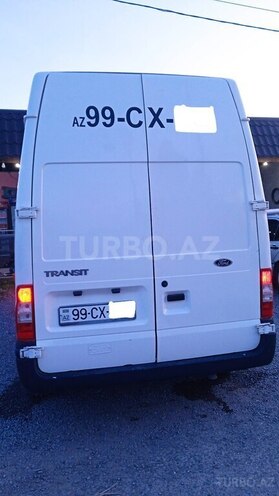Ford Transit-12