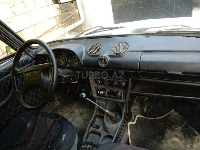 LADA (VAZ) 2106-3