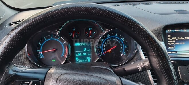 Chevrolet Cruze-14