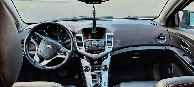 Chevrolet Cruze-11