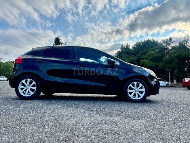 Kia Rio-7