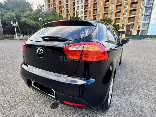 Kia Rio-11