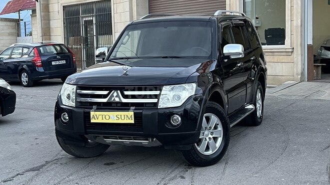 Mitsubishi Pajero-9
