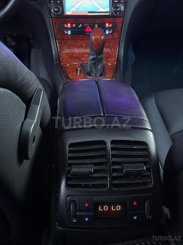Mercedes E 270-5