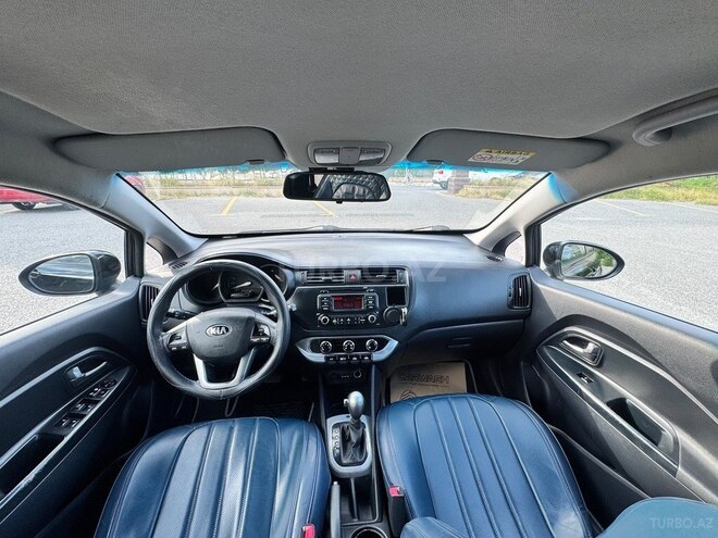 Kia Rio-13