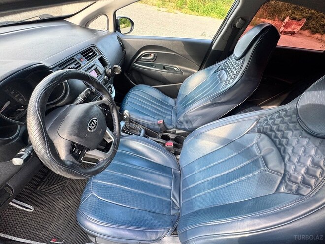 Kia Rio-14