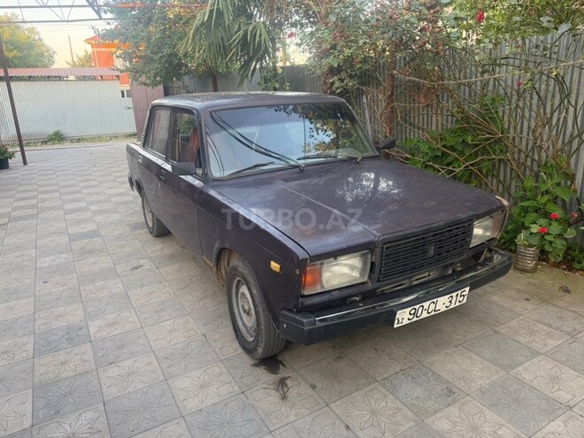 LADA (VAZ) 2107-1