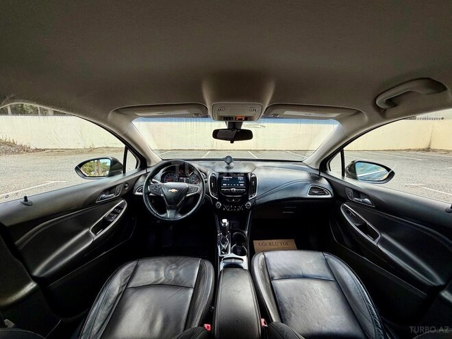 Chevrolet Cruze-11