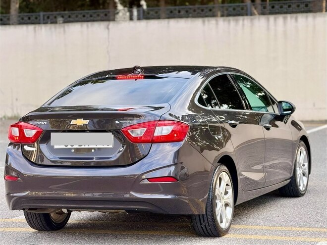 Chevrolet Cruze-6