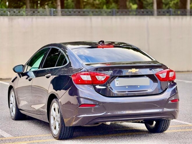Chevrolet Cruze-5