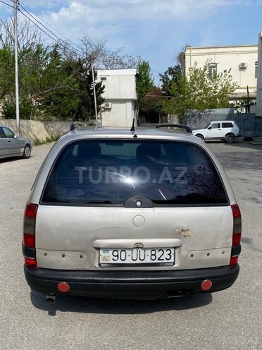 Opel Omega-2