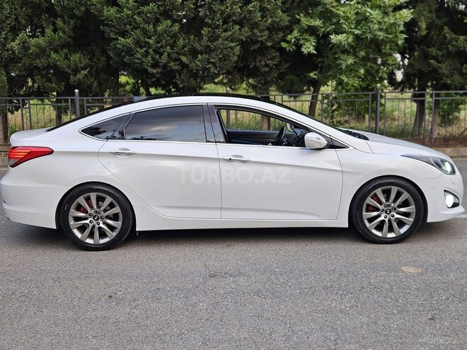 Hyundai i40-4